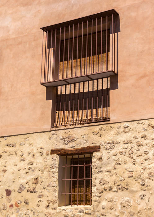 Detalle de la fachada FGMarquitecto Casas de estilo rústico