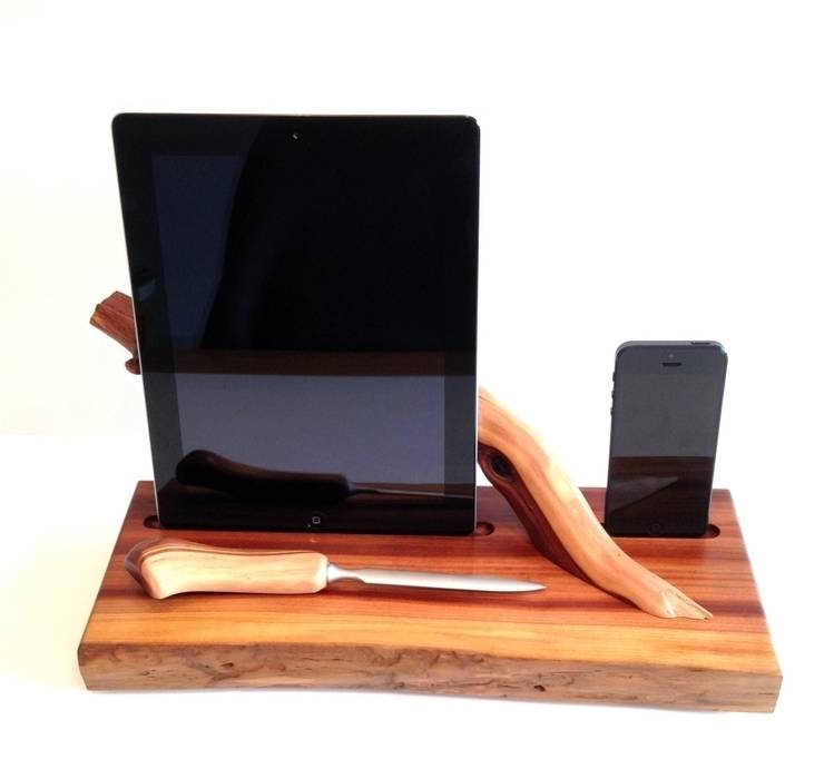 Dockingstation Holz Fur Apple Iphone 5 5s U Ipad 2 Ladestation Aus Apple Manzanita Wood Von Holz Und Licht Ausgefallen Homify