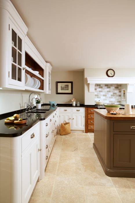 Nickleby | Felsted | Bespoke Classic Contemporary Kitchen Humphrey Munson Classic style kitchen