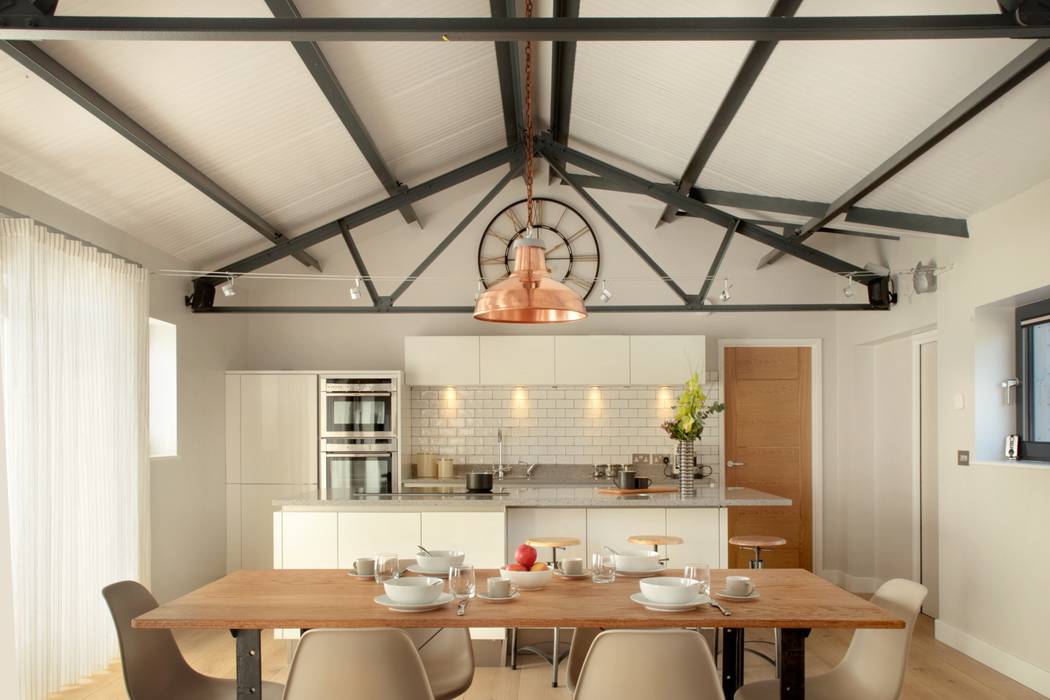 The Cow Shed Barn Conversion Kitchen in-toto Kitchens Design Studio Marlow Classic style kitchen
