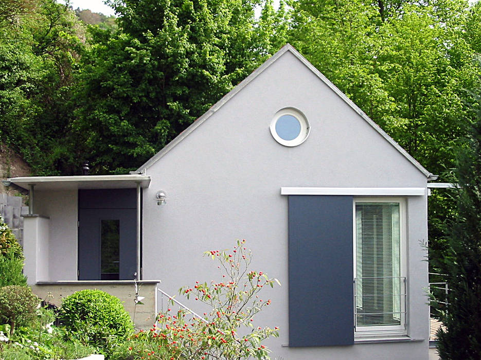 Ansicht von Süden Matthias Bruder, Architekt Moderne Häuser
