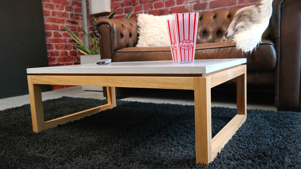 homify Modern living room Side tables & trays