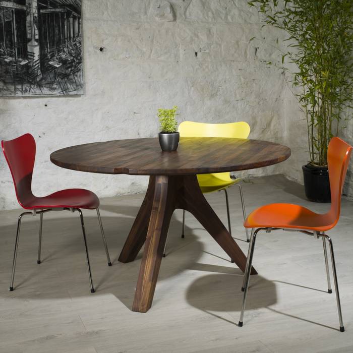 Veizla table: Heart of the design, Pemara Design Pemara Design Skandinavische Esszimmer Tische