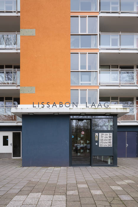 Elementum Verbeterd, Studio LS Studio LS Minimalistische gangen, hallen & trappenhuizen