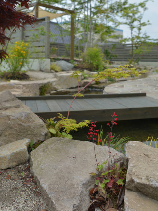 池とせせらぎのある暮らし へーベルハウス雑木の庭の作り方 T S Garden Square Co Ltd Homify 池とせせらぎのある暮らし へーベルハウス雑木の庭の作り方 T S Garden Square Co Ltd Homify