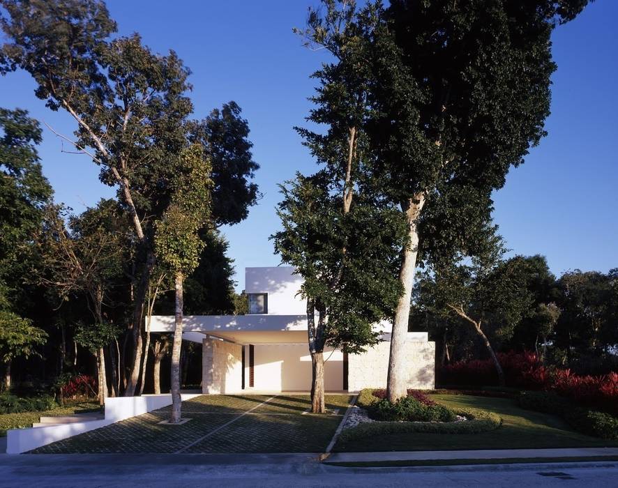 Casa entre Arboles, Enrique Cabrera Arquitecto Enrique Cabrera Arquitecto 모던스타일 주택