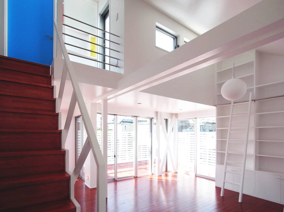 音楽家の家「Casa Felice」 ユミラ建築設計室 モダンデザインの リビング