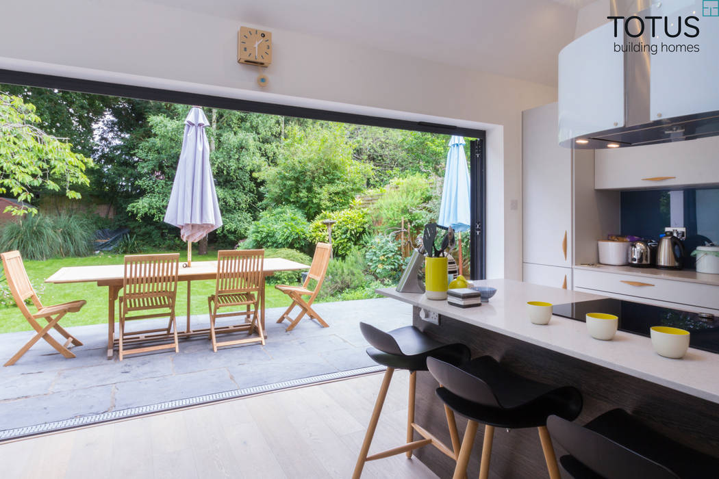 New life for a 1920s home - extension and full renovation, Thames Ditton, Surrey, TOTUS TOTUS Modern Mutfak