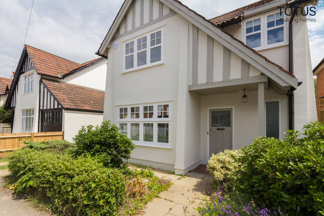 New life for a 1920s home - extension and full renovation, Thames Ditton, Surrey, TOTUS TOTUS Casas de estilo clásico