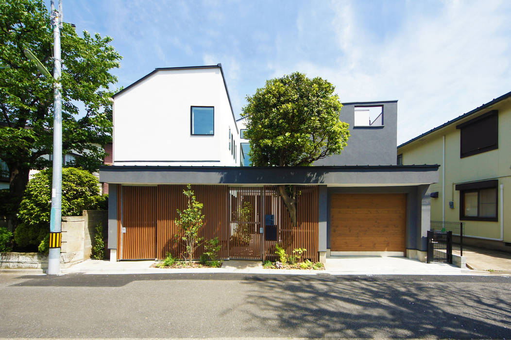 樹木と共存する家 TERAJIMA ARCHITECTS／テラジマアーキテクツ モダンな 家