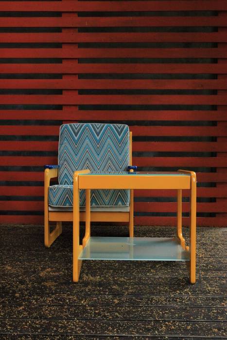 Комплект винтажной мебели в стиле Memphis, 70-80-х гг. (кресло и столик) NICE CATCH Гостиная в стиле модерн Диваны и кресла