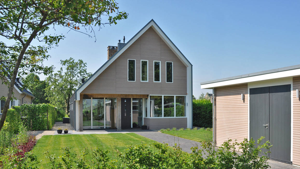 Voorkant woning: modern door Bongers Architecten, Modern