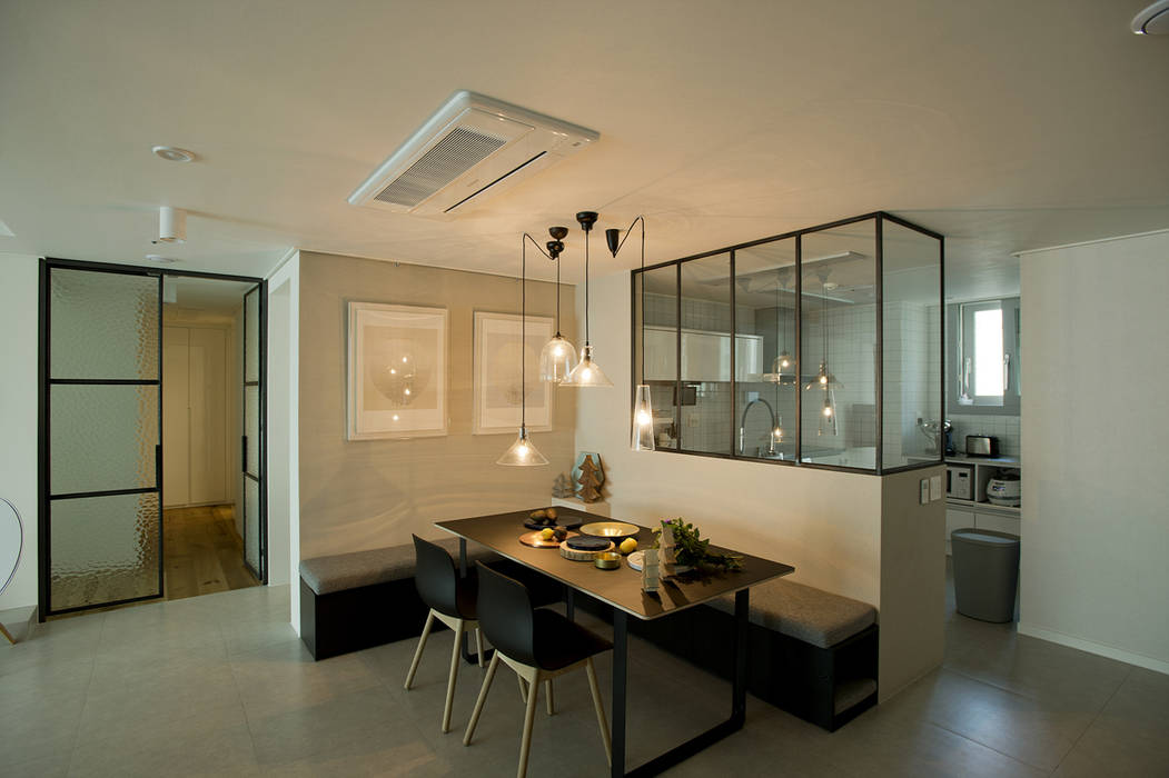 homify Modern dining room