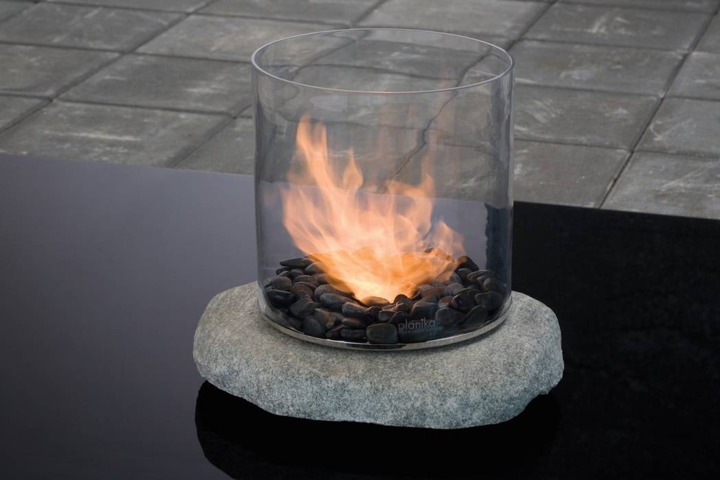 Stone Glass Biofire Urban Icon Livings modernos: Ideas, imágenes y decoración Chimeneas y accesorios