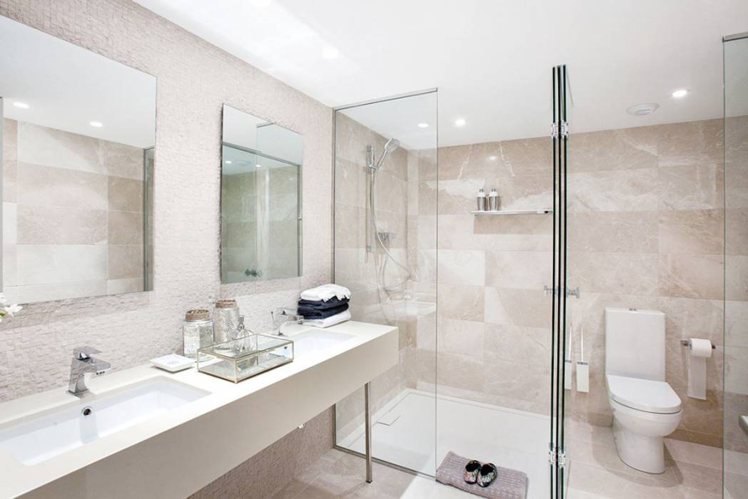Vivienda en Sarria con suelo de mármol, Inèdit Inèdit Classic style bathroom