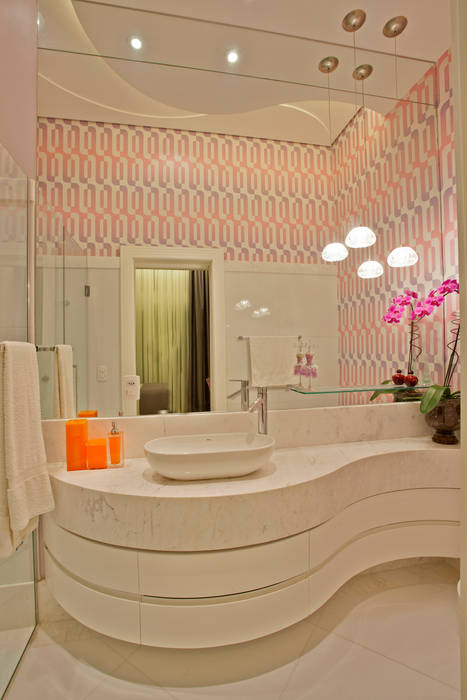 homify Salle de bain moderne