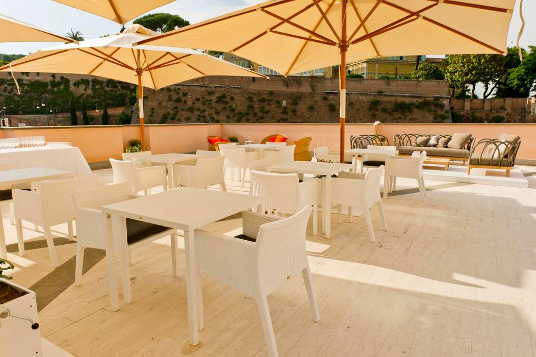 Terrazza Gran Melia - 2013 studiomartino.5 Balcone, Veranda & Terrazza in stile mediterraneo