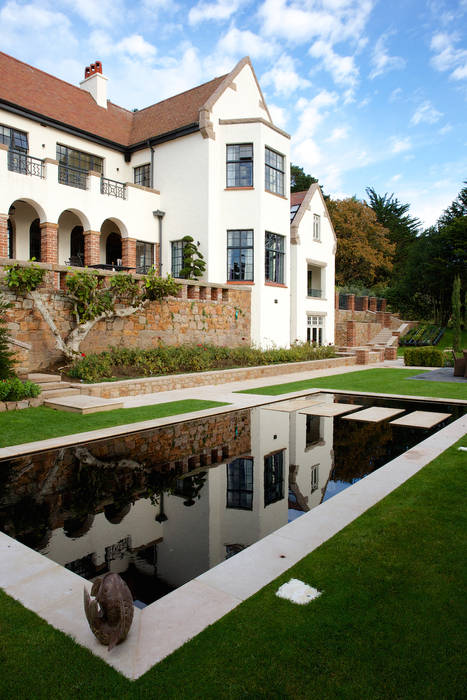 Wychwood Limestone path and pool in a tumbled and etched finish. Artisans of Devizes Classic style pool