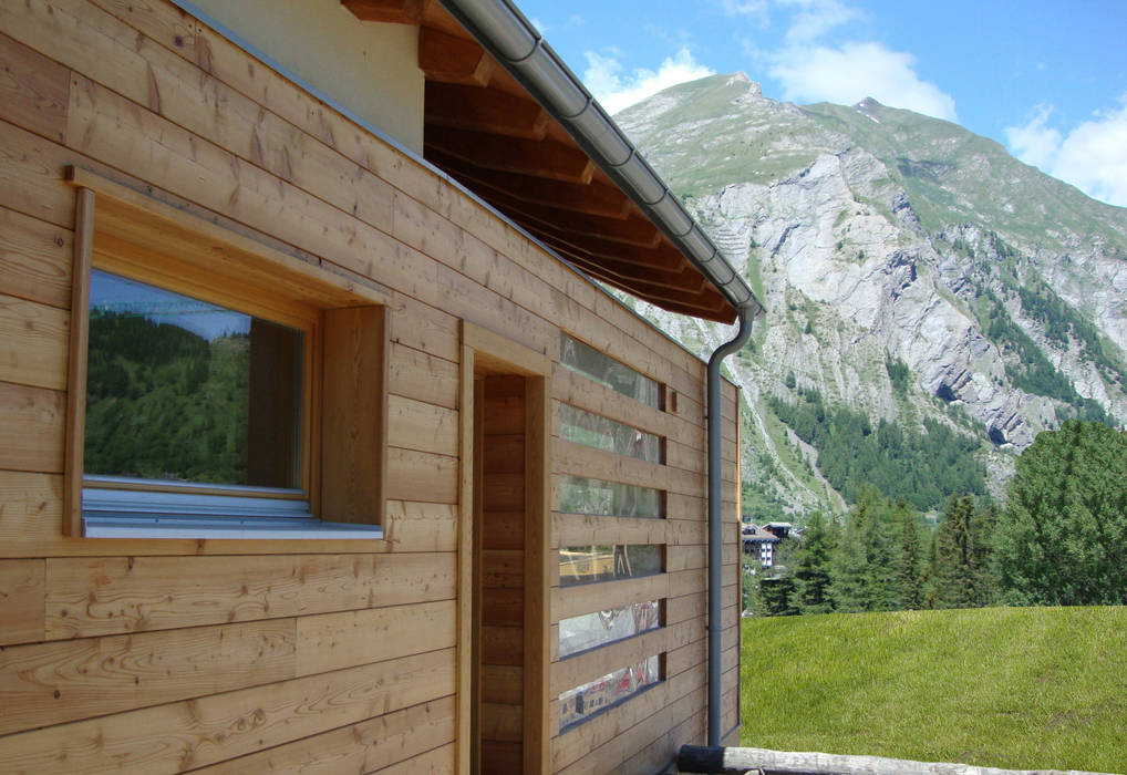 Villa in legno a La Thuile (AO), Eddy Cretaz Architetttura Eddy Cretaz Architetttura Nowoczesne domy