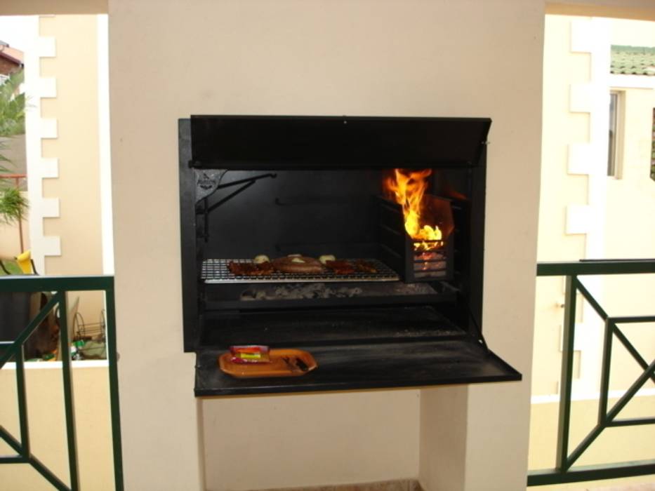 Braai built-in with breeze blocks and rendered The Braai Man Jardines mediterráneos Barbacoas