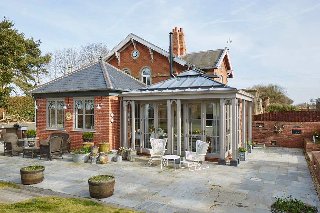 Orford | A classic country kitchen with coastal inspiration Davonport Kitchen Wood Wood effect