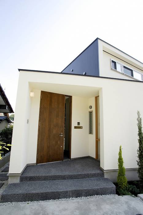岩崎の家 祐成大秀建築設計事務所 玄関ドア