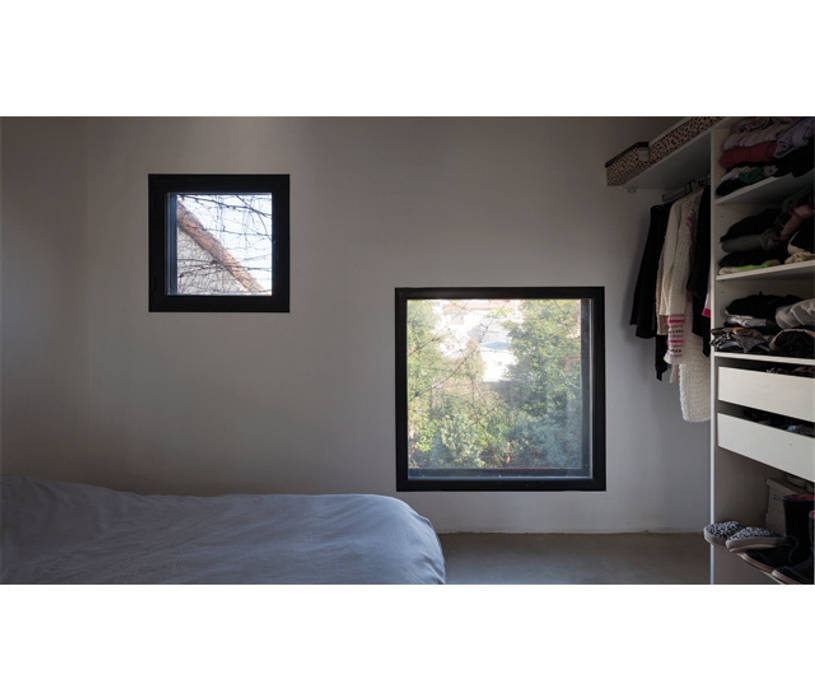 Casa Silvia y Omar, IR arquitectura IR arquitectura غرفة نوم