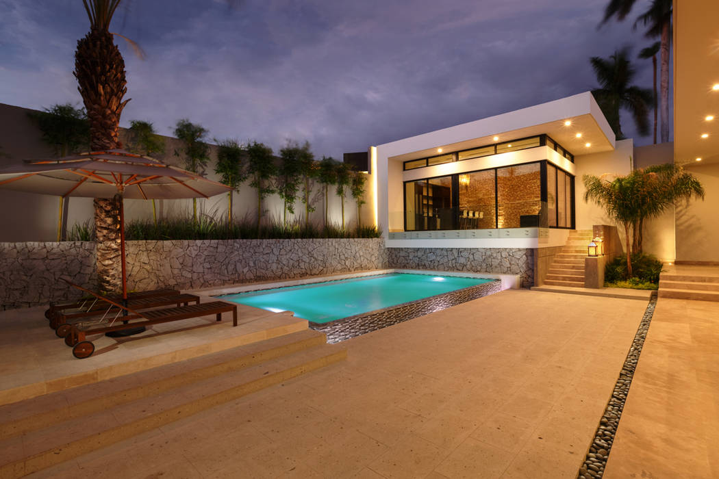 Patio, alberca y nuevo bar juan luis fernández arquitecto albercas