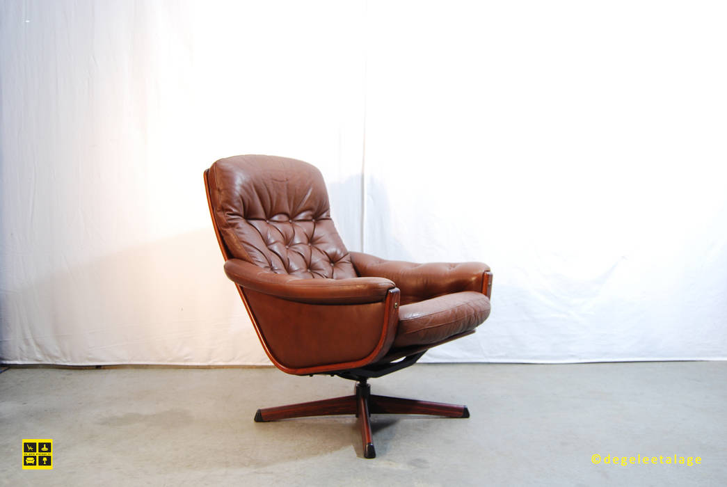 Vintage design fauteuils / armchairs, De gele etalage De gele etalage Scandinavische woonkamers Leer Grijs Sofa's & fauteuils