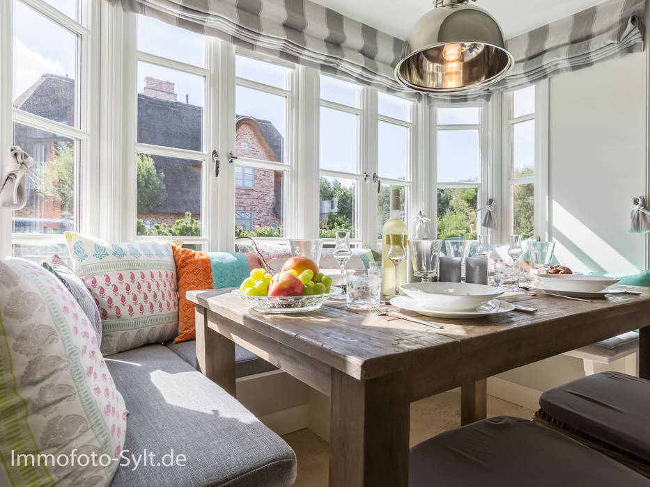 Ferienhaus in List, Immofoto-Sylt Immofoto-Sylt カントリーデザインの ダイニング