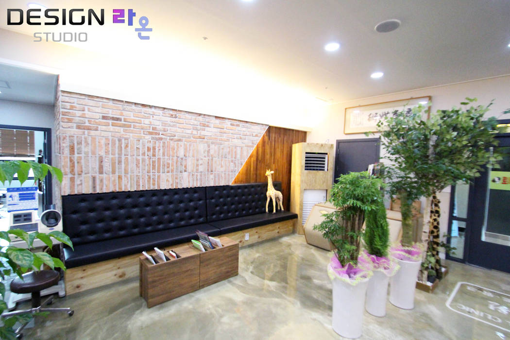 모던한 한의원 인테리어 STORY ON INTERIOR 모던스타일 복도, 현관 & 계단