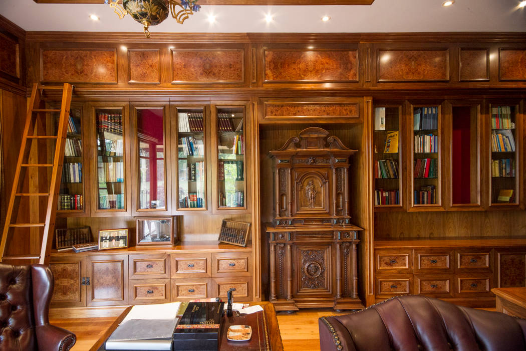 Jarradalle Home Office Liquid Interiors Oficinas y bibliotecas de estilo clásico