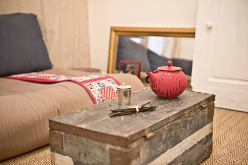 #josephdemaistre, Cocottes Studio Cocottes Studio Rustic style bedroom