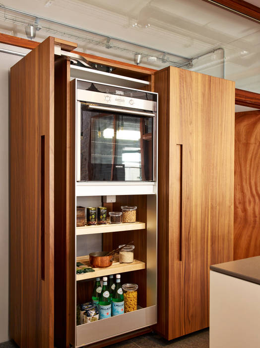 homify Modern Kitchen Storage