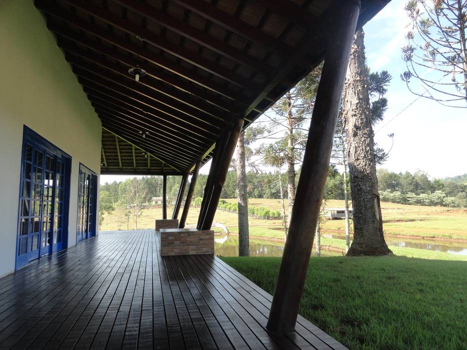 Casa de Campo, Márcia Pilz Arquiteta e Urbanista Márcia Pilz Arquiteta e Urbanista Casas rurales Madera Acabado en madera