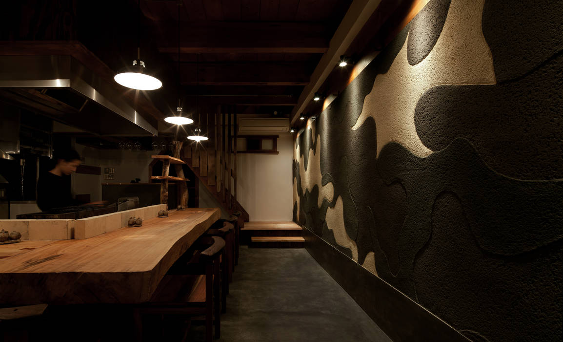 蔵ぜんろく, IZUE architect & associates IZUE architect & associates Asian style walls & floors Solid Wood Multicolored