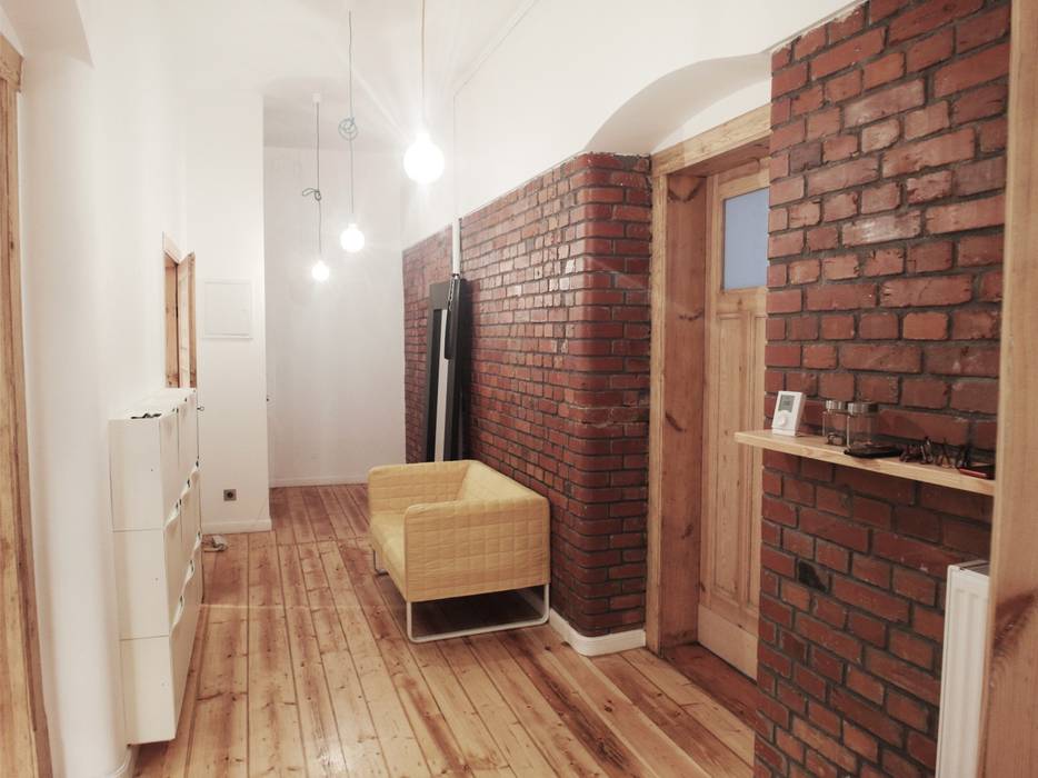 Kasia & Arek, NaNovo NaNovo Eclectic style corridor, hallway & stairs Bricks Multicolored