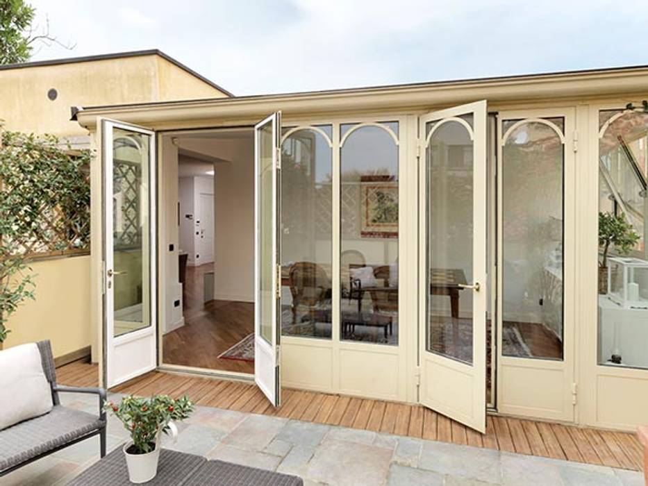 homify Classic style conservatory