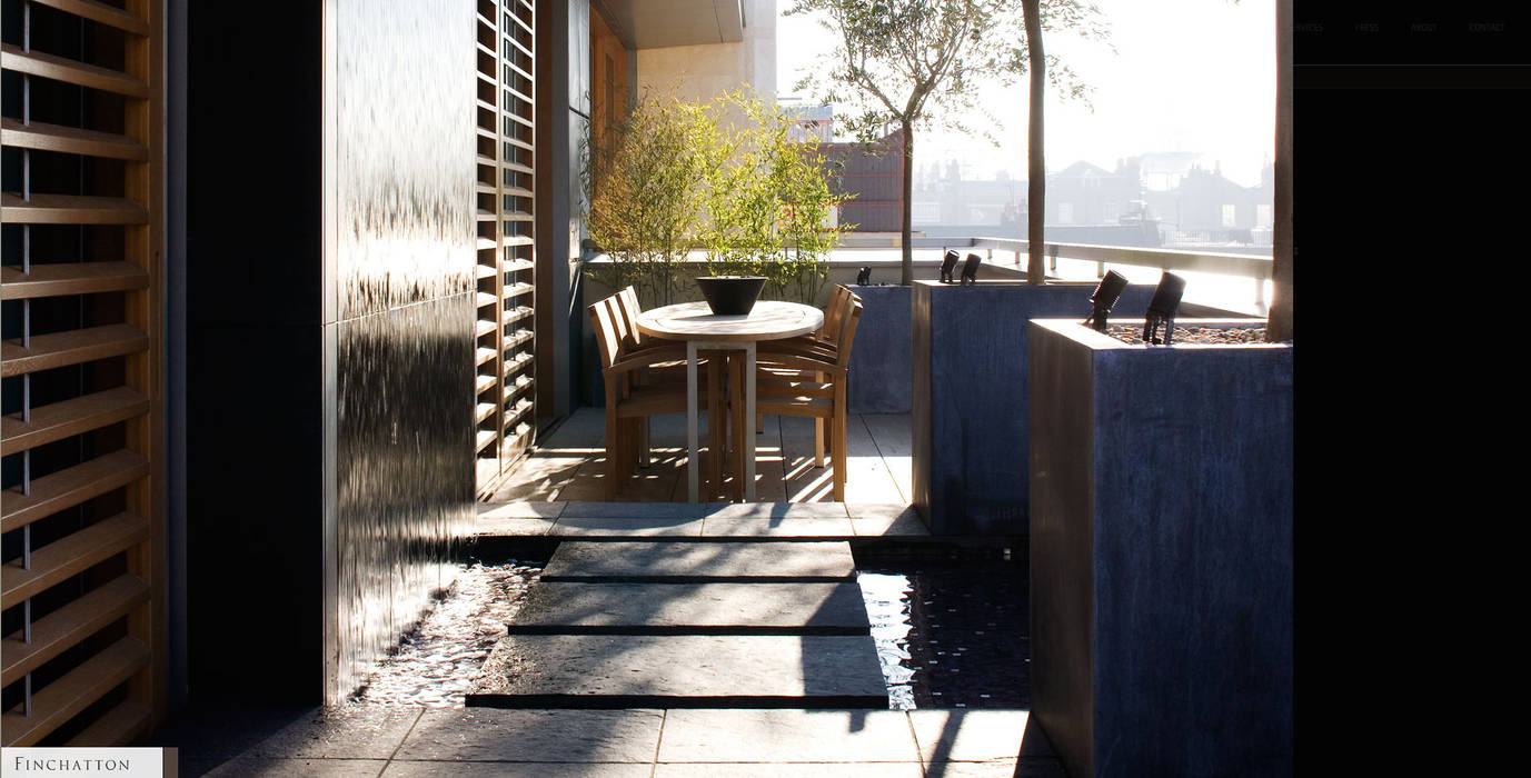 A city balcony, Bowles & Wyer Bowles & Wyer Modern terrace