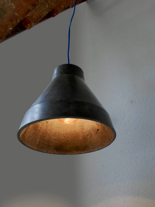 Lampe en béton Schwarz, A&Ré Design A&Ré Design Casas de estilo minimalista Accesorios y decoración