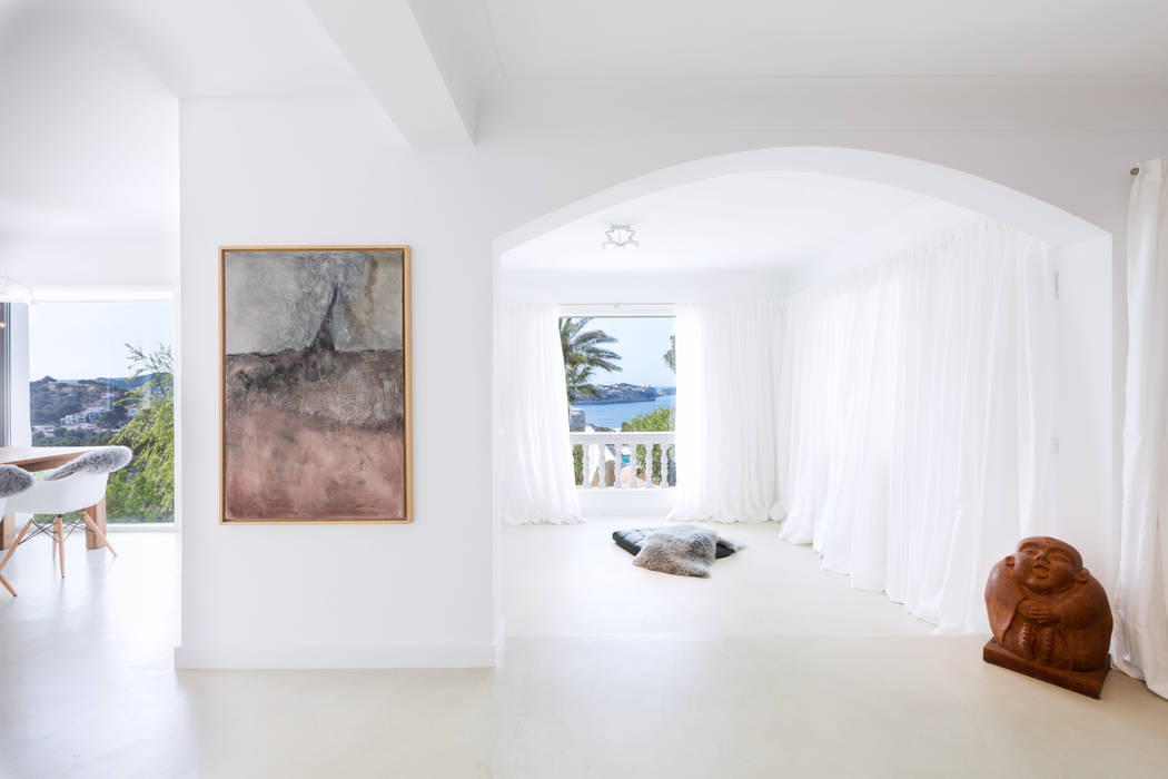 Reforma integral de una villa situada en Mallorca, ISLABAU constructora ISLABAU constructora Paredes y pisos de estilo minimalista