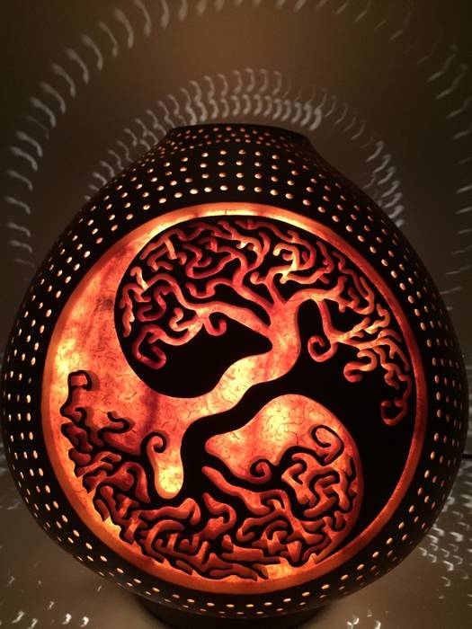 Kurbis Bzw Kalebassenlampe Tree Of Life Im Ying Yang Flower Of Life Von Atelier Pumpkin Art Rustikal Homify