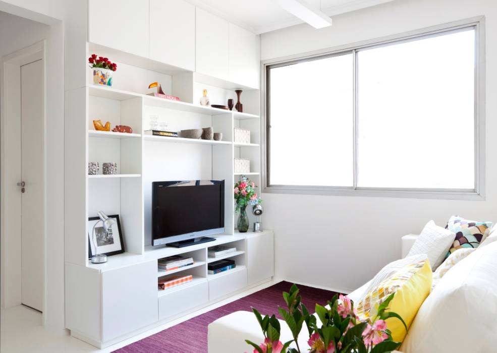 Reforma Apartamento Brooklyn, Estudio MB Estudio MB Salas de estar minimalistas TV e mobiliário