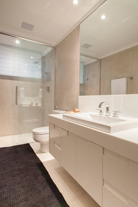 Banheiro Deborah Basso Arquitetura & Interiores Banheiros minimalistas Mármore banheiro