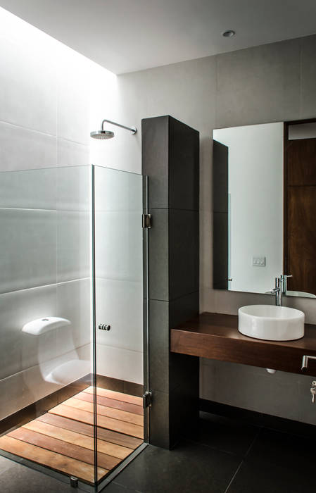 homify Modern Banyo