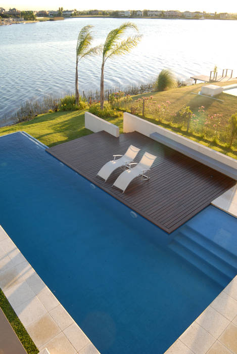 CASA EN CASTORES, NORDELTA, Ramirez Arquitectura Ramirez Arquitectura Hồ bơi phong cách tối giản Gỗ Wood effect