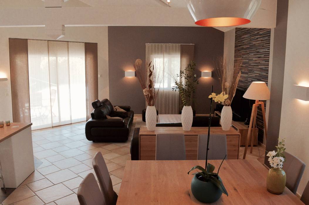 Rénovation complète d'un espace salon/cuisine/salle à manger dans un style très lumineux , COLOMBE MARCIANO COLOMBE MARCIANO 모던스타일 다이닝 룸