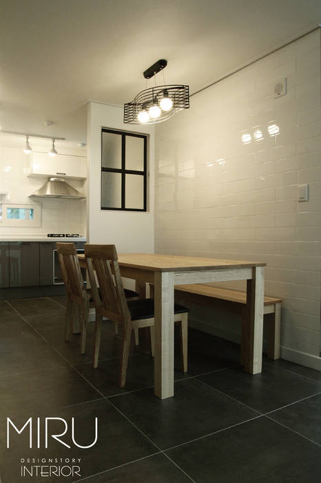 트랜디한 아파트 인테리어(주방), 미루디자인 미루디자인 Kitchen