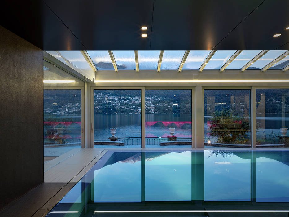 Villa T: Una Splendida proprietà allungata su una riva del lago di Como, arkham project arkham project Pool