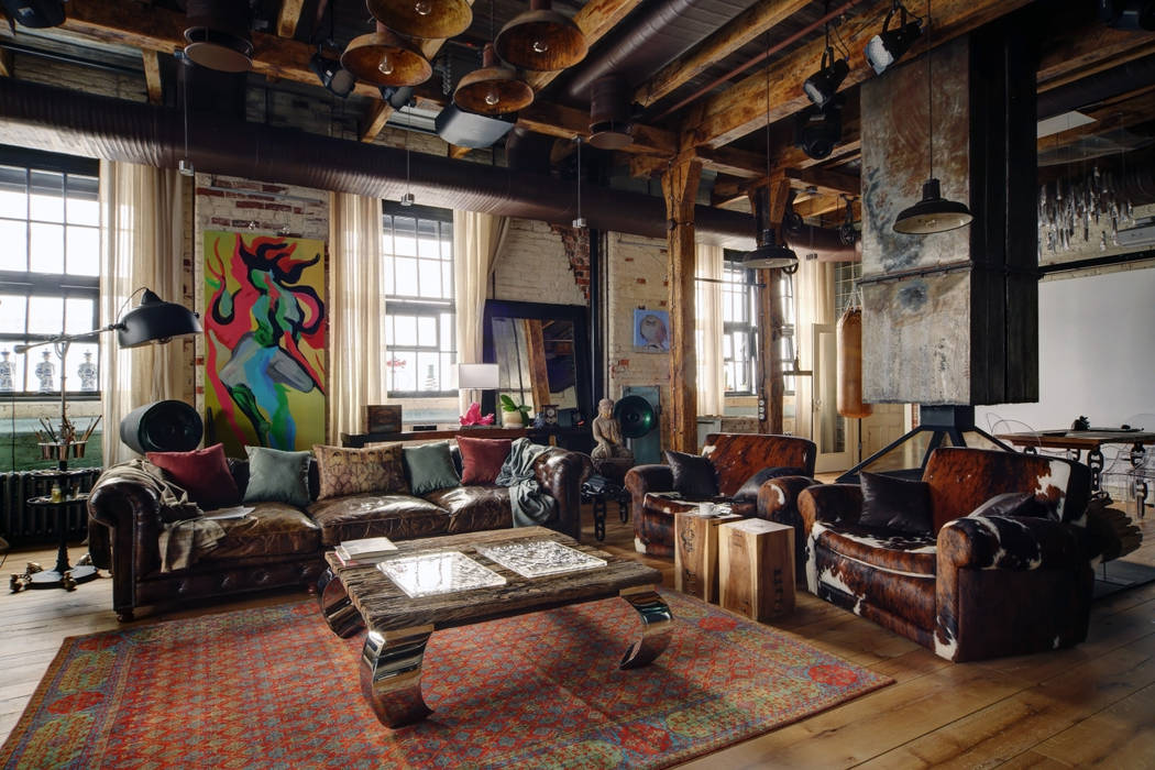 Midlife Crisis Loft, Lev Lugovskoy Lev Lugovskoy Industrial style living room